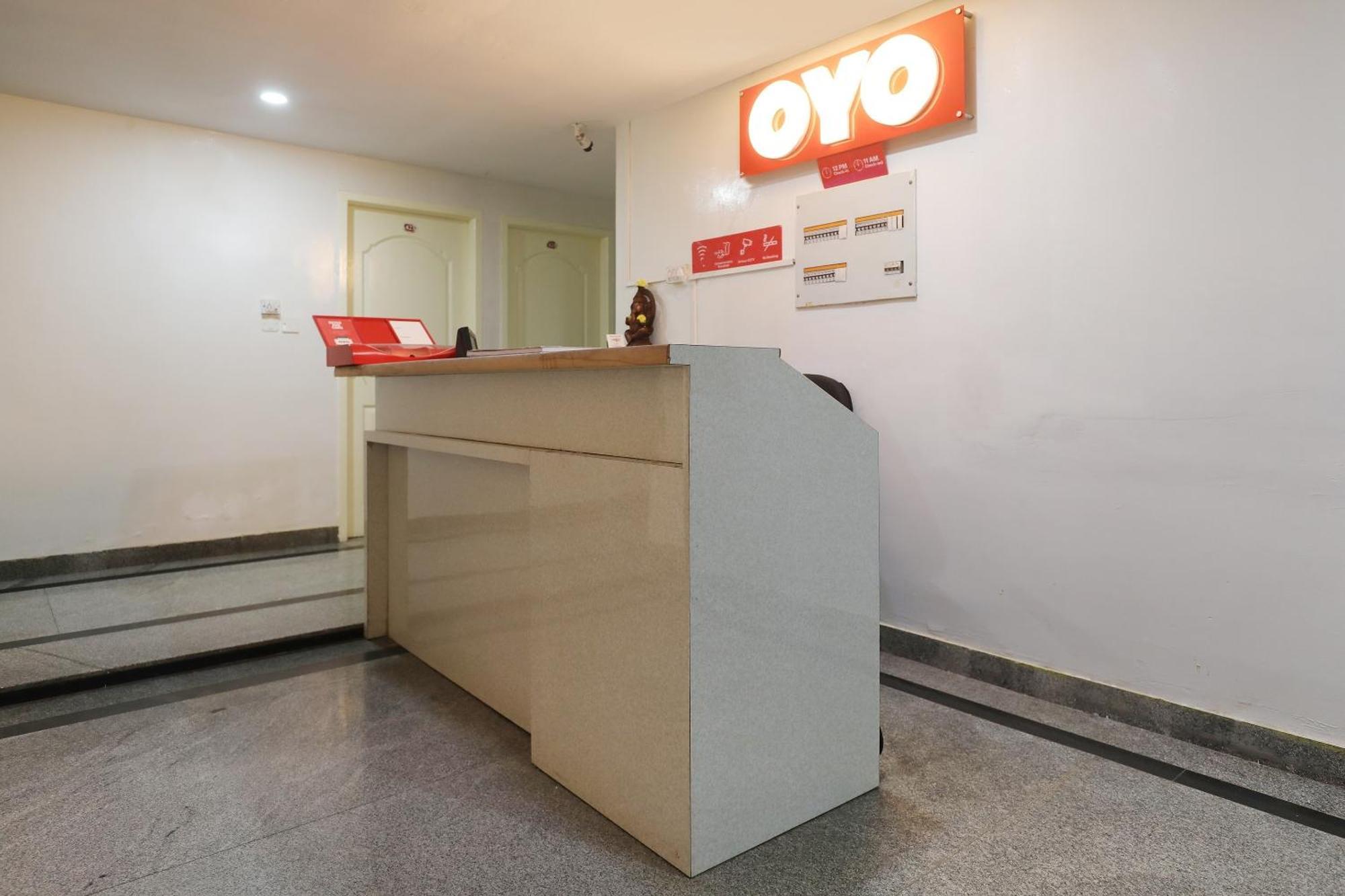 Oyo Flagship Hotel Archana Comforts Bangalore Exterior foto