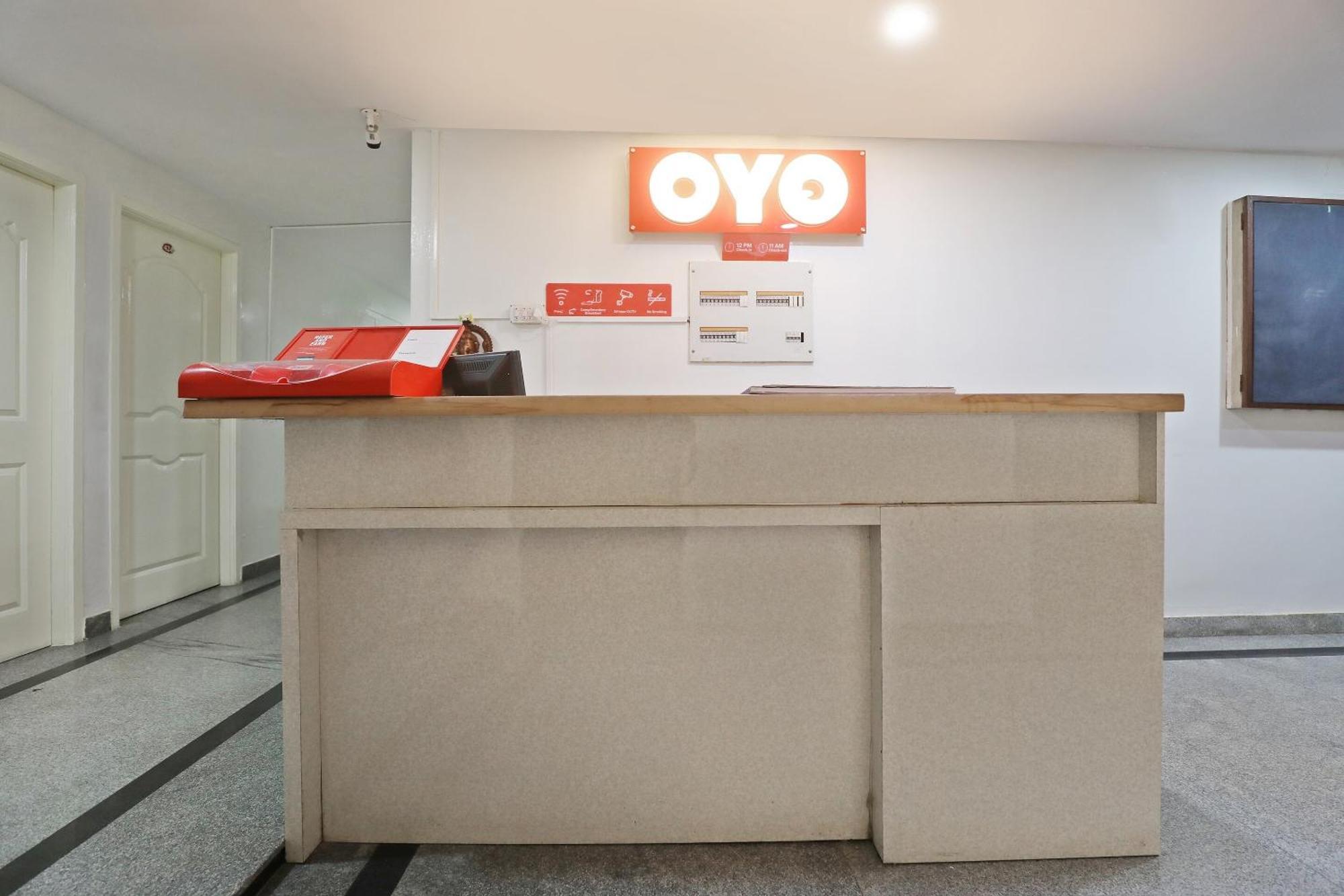 Oyo Flagship Hotel Archana Comforts Bangalore Exterior foto